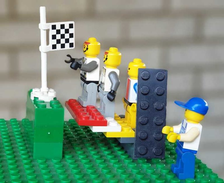 Read more about the article Am I a leader?